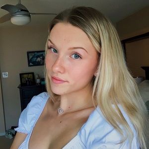 Meet your Posher, Kaitlyn